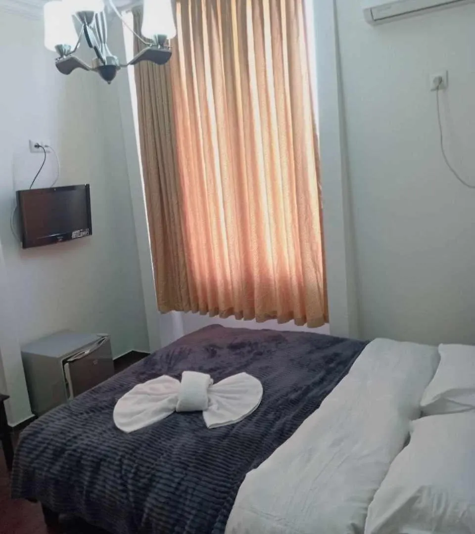 Contes Hotel باتومي 0*,